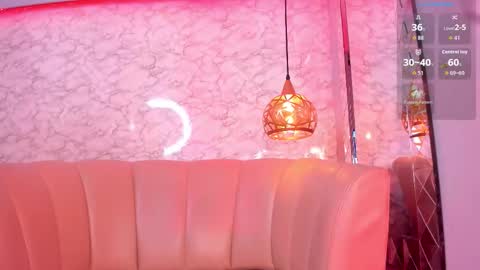 Kate  online show from December 15, 5:17 pm