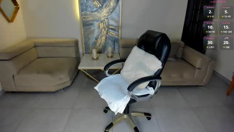 Snapshot of kateowens chatting on February 14, 9:45 am Kate Owens online show from February 14, 9:45 am