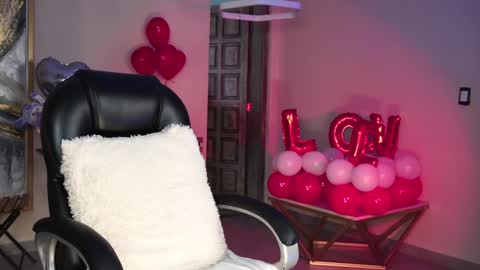  Kate Owens  online show from February 14, 7:12 pm