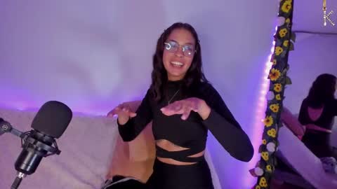 Snapshot of kateraw chatting on January 15, 4:25 am Kate online show from January 15, 4:25 am