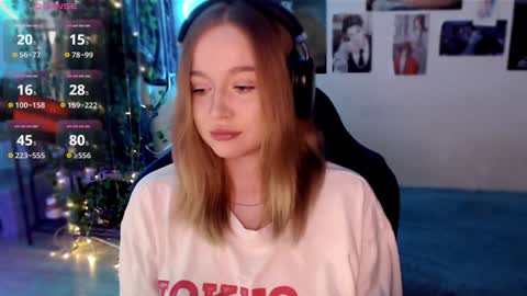 Lisa online show from December 24, 10:49 pm