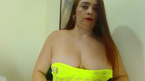 katerineleon online show from May 3, 9:43 pm