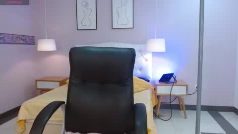 Snapshot of katerinx chatting on December 3, 7:34 pm katerin online show from December 3, 7:34 pm