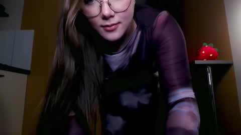 KATE online show from November 7, 7:14 pm