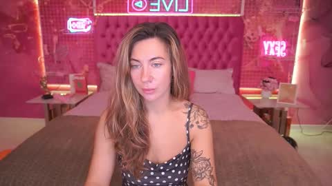 Snapshot of kateshanny chatting on November 3, 6:47 am Kate online show from November 3, 6:47 am