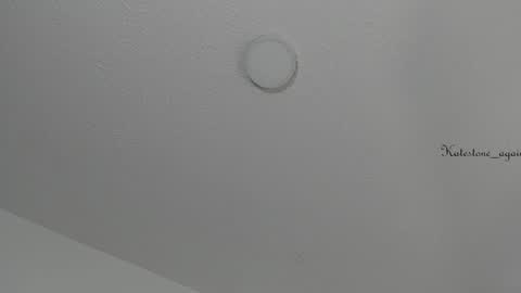 love meeee online show from March 8, 2:08 pm