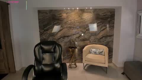 Snapshot of katesunder chatting on August 1, 8:57 am K A T E online show from August 1, 8:57 am