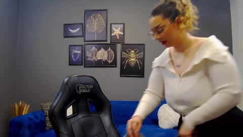 Snapshot of katewalker_ chatting on January 29, 6:39 pm Kate online show from January 29, 6:39 pm