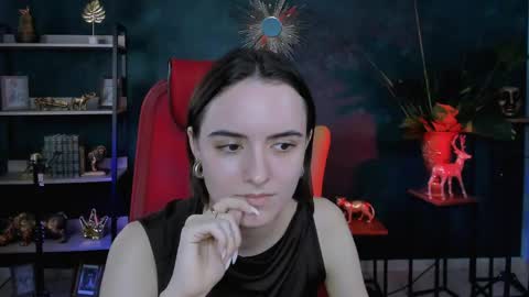katewillows online show from April 24, 8:06 am