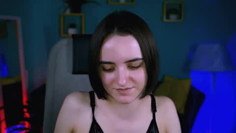 katewillows online show from April 30, 5:03 am