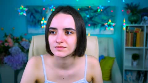 katewillows online show from May 3, 4:29 am