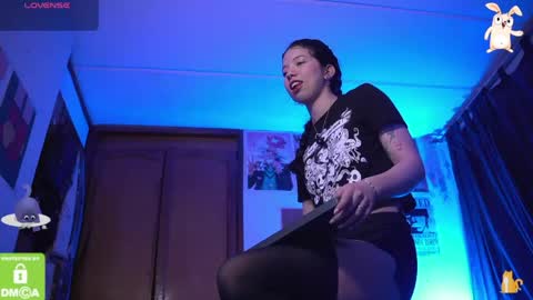 Snapshot of kathc_19 chatting on April 25, 1:30 am Katerine online show from April 25, 1:30 am