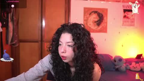 Snapshot of kathc_19 chatting on May 8, 2:50 am Katerine online show from May 8, 2:50 am