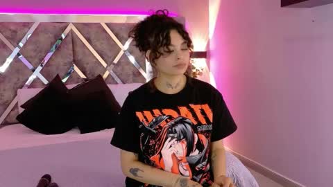 Snapshot of kathegomez_ chatting on May 18, 4:07 am KatheGomez online show from May 18, 4:07 am