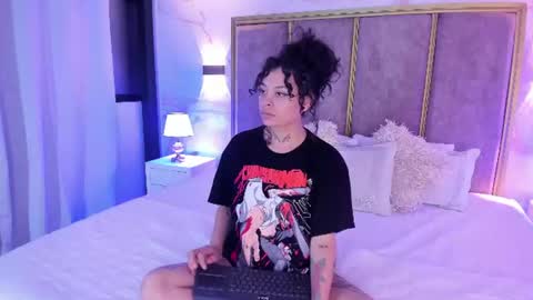Snapshot of kathegomez_ chatting on June 12, 2:54 am KatheGomez online show from June 12, 2:54 am