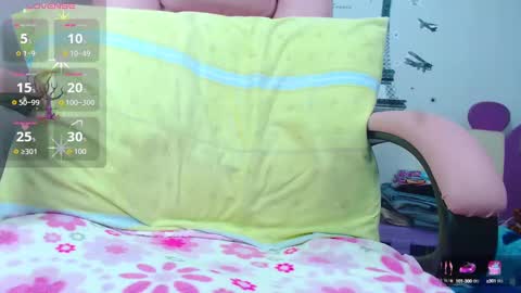 Snapshot of kathelatin4u chatting on September 17, 10:44 pm kathelatin4u online show from September 17, 10:44 pm