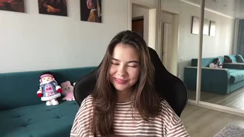 Elle online show from July 14, 10:21 am