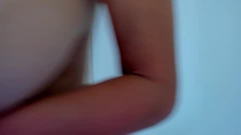 Snapshot of katherin_09 chatting on February 10, 7:15 am kathe online show from February 10, 7:15 am