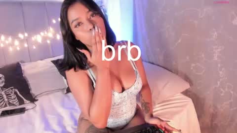 Snapshot of katherin_jonnes chatting on July 16, 4:51 am Kat online show from July 16, 4:51 am