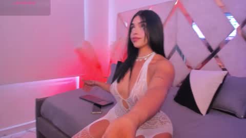 KATHERIN MONS online show from March 7, 8:39 pm