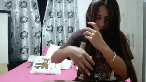 katherine_rodas2 online show from December 14, 12:33 am