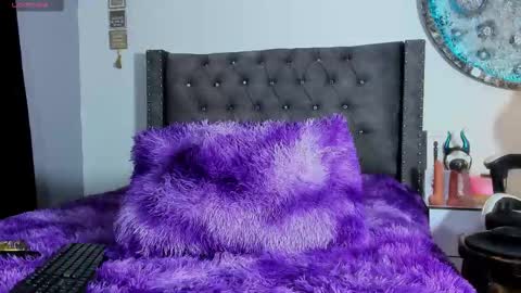 katherine_rose_ online show from January 15, 12:26 am