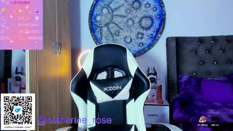 katherine_rose_ online show from April 30, 10:14 pm
