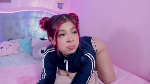 Snapshot of kathia_saenz chatting on January 19, 2:49 pm Kathia online show from January 19, 2:49 pm