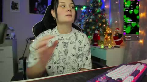 Snapshot of kathiekat chatting on January 4, 5:16 pm Kathie online show from January 4, 5:16 pm