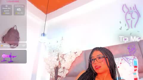 Snapshot of kathiik chatting on October 21, 1:06 am kathiik online show from October 21, 1:06 am