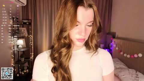 Lola online show from May 1, 4:28 am