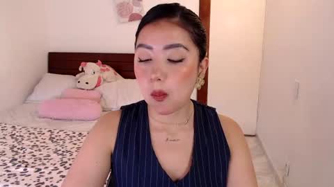 Snapshot of kathyrose_ chatting on July 15, 7:52 pm Kathy online show from July 15, 7:52 pm