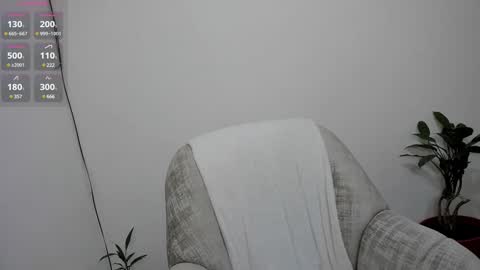 Snapshot of katia_12_ chatting on December 20, 2:30 am katia_12_ online show from December 20, 2:30 am