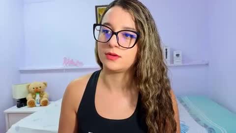 Snapshot of katia_foxx chatting on October 23, 12:04 pm Khaterine online show from October 23, 12:04 pm