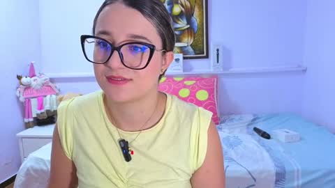 Snapshot of katia_foxx chatting on November 13, 11:53 am Khaterine online show from November 13, 11:53 am