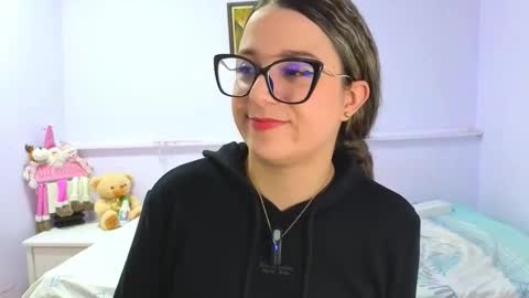 Snapshot of katia_foxx chatting on November 15, 12:02 pm Khaterine online show from November 15, 12:02 pm