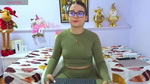 Snapshot of katia_foxx chatting on November 20, 11:54 am Khaterine online show from November 20, 11:54 am