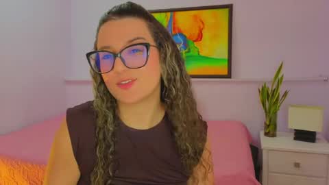 Snapshot of katia_foxx chatting on May 7, 12:32 pm Khaterine online show from May 7, 12:32 pm