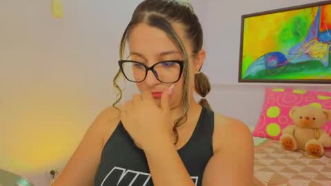 Snapshot of katia_foxx chatting on May 26, 12:12 pm Khaterine online show from May 26, 12:12 pm