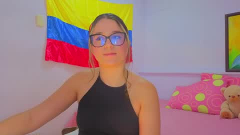 Snapshot of katia_foxx chatting on June 2, 12:07 pm Khaterine online show from June 2, 12:07 pm