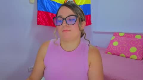 Snapshot of katia_foxx chatting on June 6, 7:29 pm Khaterine online show from June 6, 7:29 pm