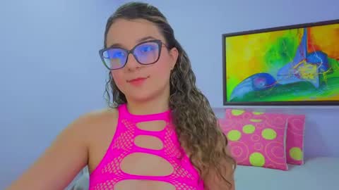 Snapshot of katia_foxx chatting on June 9, 12:06 pm Khaterine online show from June 9, 12:06 pm