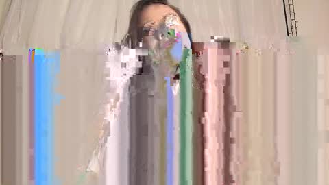 Snapshot of katia_gh chatting on April 21, 3:57 am Katia online show from April 21, 3:57 am