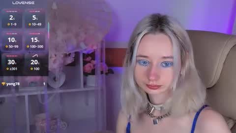 Snapshot of katia_kim chatting on January 9, 6:38 am Katia online show from January 9, 6:38 am