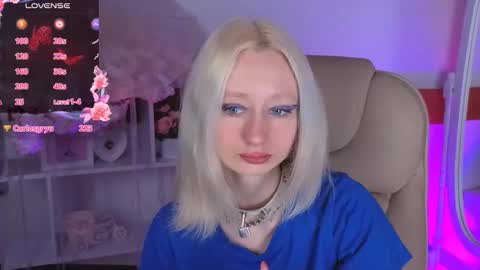 Snapshot of katia_kim chatting on January 16, 6:28 am Katia online show from January 16, 6:28 am