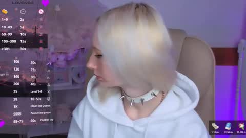 Snapshot of katia_kim chatting on February 13, 6:20 am Katia online show from February 13, 6:20 am