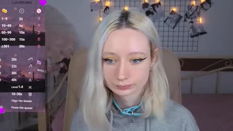 Snapshot of katia_kim chatting on February 14, 6:54 am Katia online show from February 14, 6:54 am