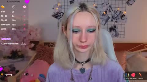 Snapshot of katia_kim chatting on February 15, 7:51 am Katia online show from February 15, 7:51 am