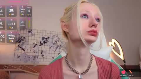 Snapshot of katia_kim chatting on March 3, 6:30 am Katia online show from March 3, 6:30 am