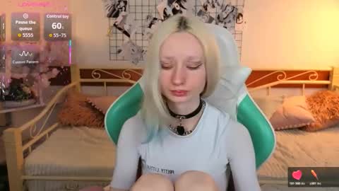 Snapshot of katia_kim chatting on March 10, 6:40 am Katia online show from March 10, 6:40 am